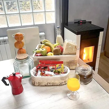 Charming In 38 M² With Fireplace Apartament *